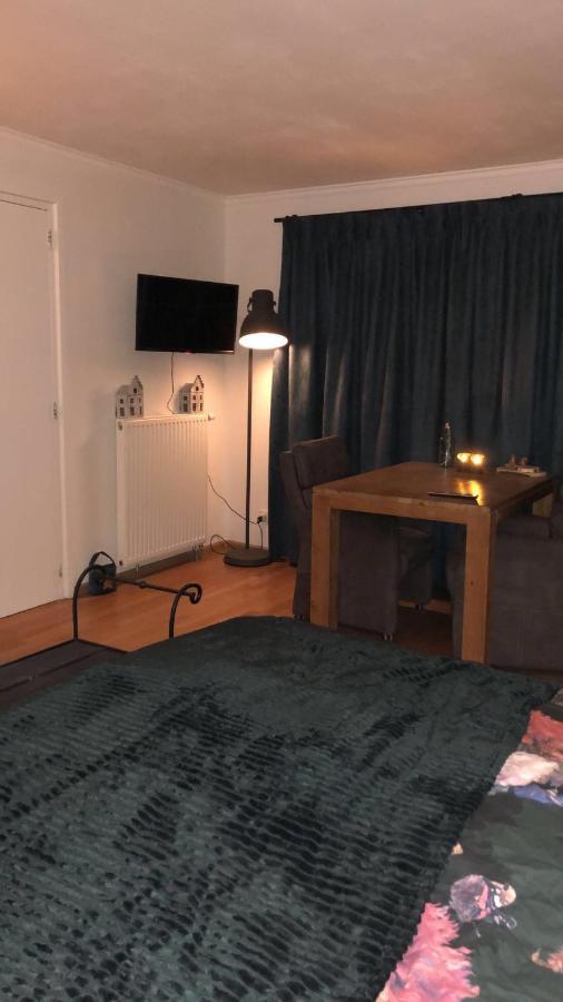 Grutsk Op 12 Bed & Breakfast Drachten Bagian luar foto