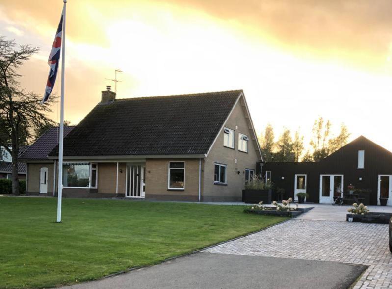 Grutsk Op 12 Bed & Breakfast Drachten Bagian luar foto
