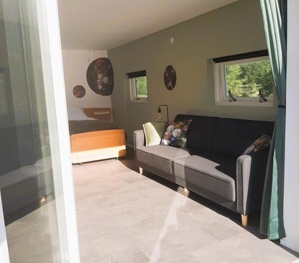 Grutsk Op 12 Bed & Breakfast Drachten Bagian luar foto