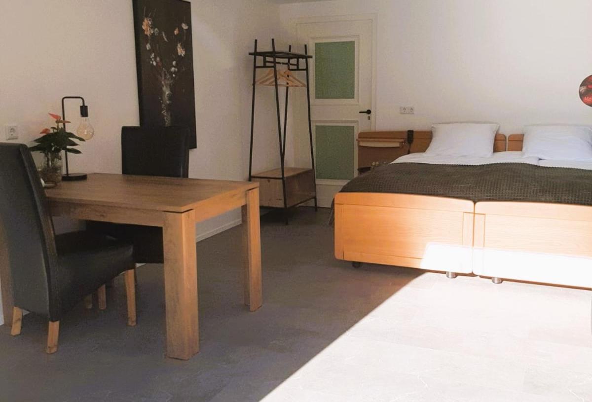 Grutsk Op 12 Bed & Breakfast Drachten Bagian luar foto