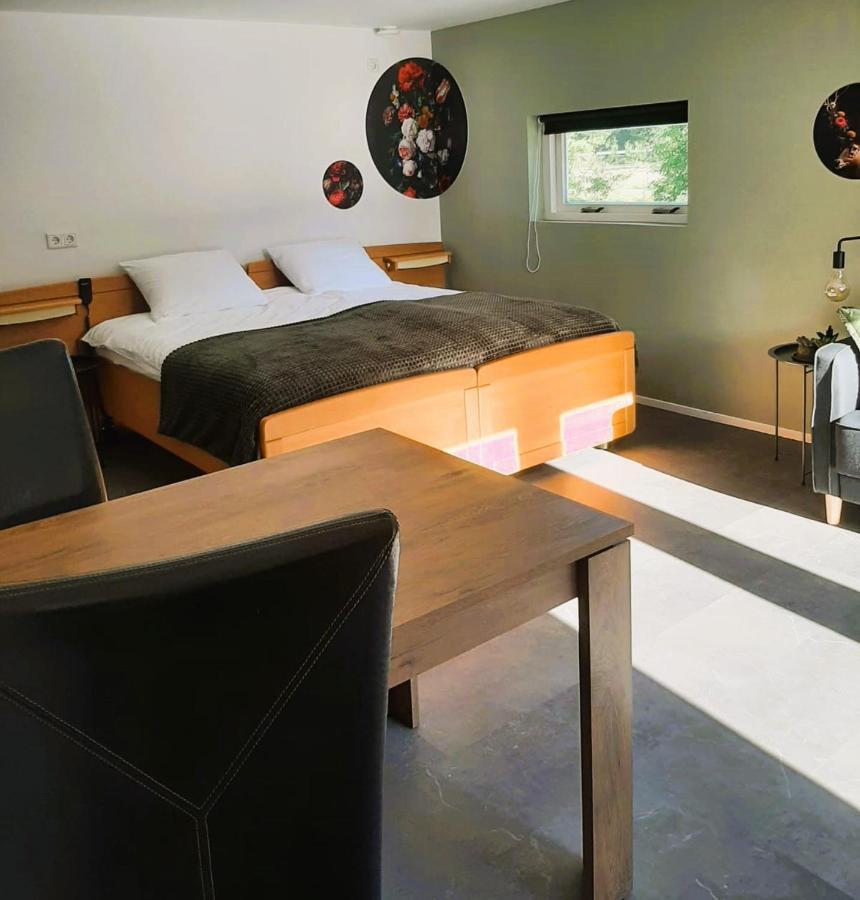 Grutsk Op 12 Bed & Breakfast Drachten Bagian luar foto